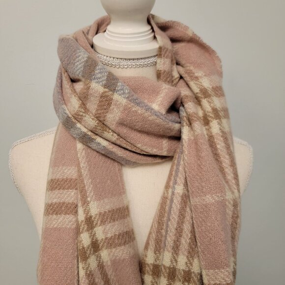 Pretty Persuasions Pale Pink Blue Super Soft Plaid Scarf Wrap Fringe - Picture 2 of 5